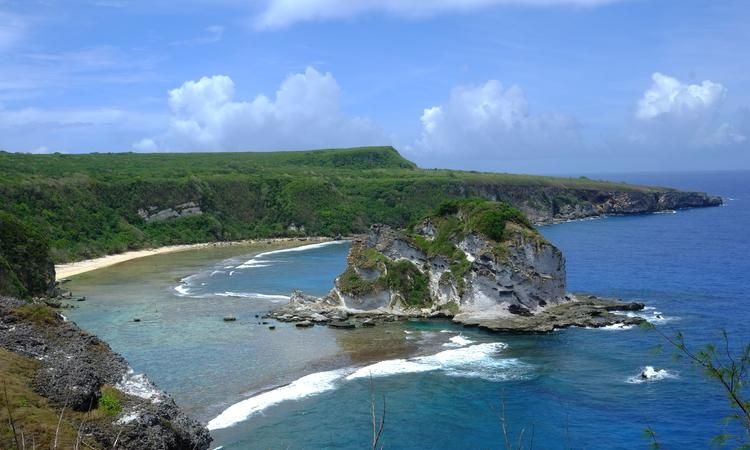 塞班岛与夏威夷哪个离中国近