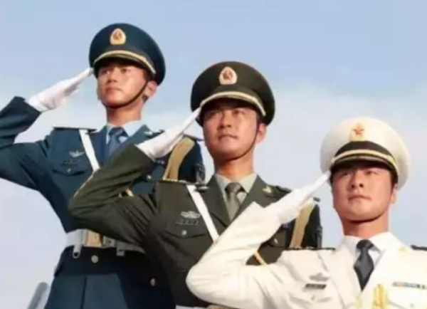 八一建军节说说朋友圈,退伍八一发朋友圈的句子图1