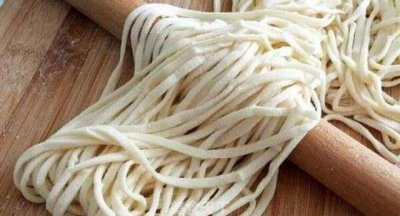 ​小暑吃什么食物养生，中国有二十四节气，现在刚过小暑，从老辈那传承下来的民
