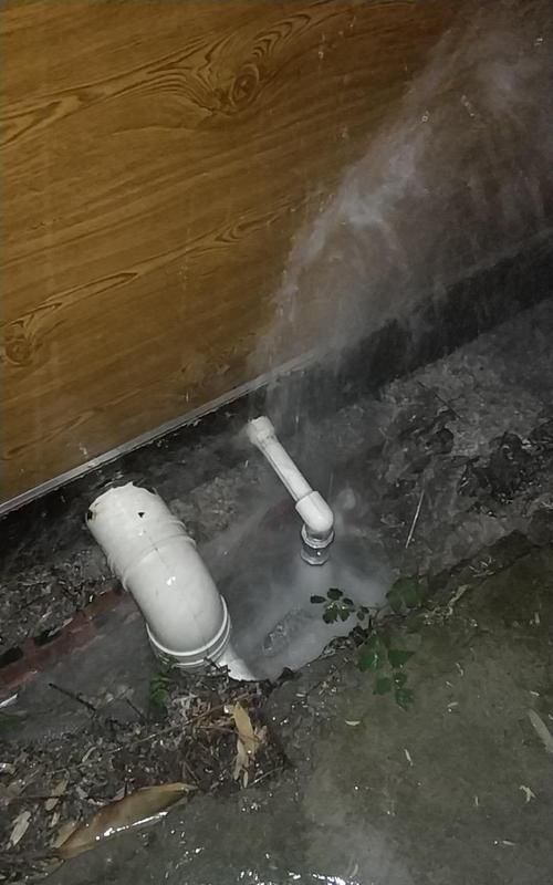 冬天水管爆裂的原因