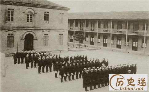 萨镇冰简介 萨镇冰的事迹介绍