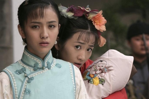 古代小妾孔雀开屏什么意思