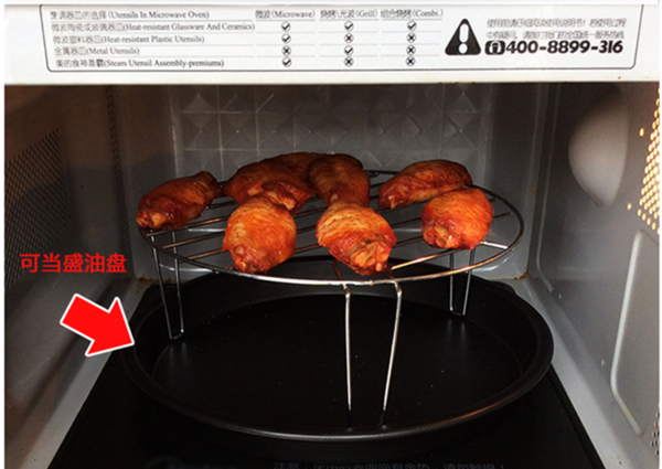 铁的烤盘能不能放进微波炉里烤东西
