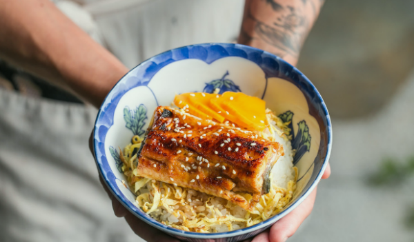 日料里的鳗鱼为何没刺,鳗鱼饭的鳗鱼有刺吗图5