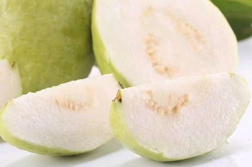 番石榴有虫喷什么农药好