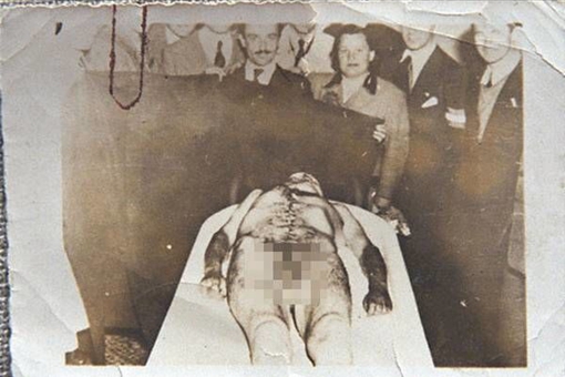 墨索里尼被挂了几天?最终结局是怎样的?