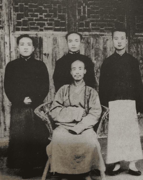 弘一法师的故事个人简介(弘一法师在哪里出家的)