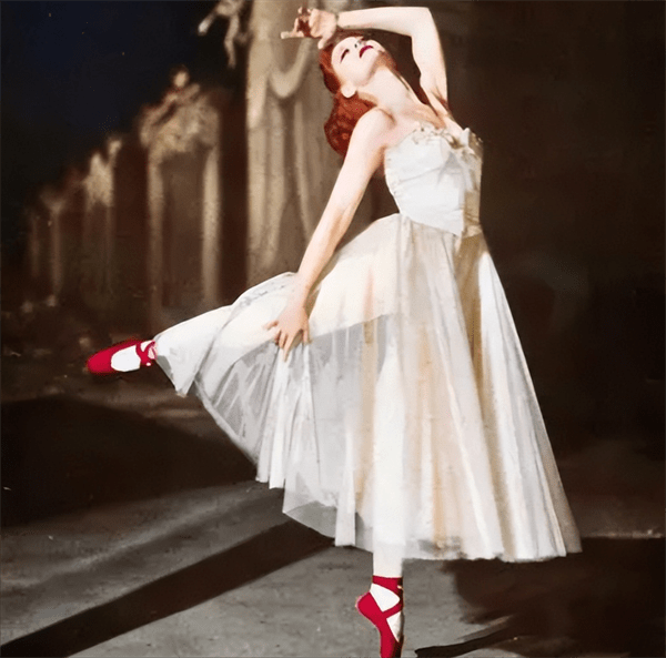 红菱艳故事的隐喻是(红菱艳故事的隐喻是实现自我价值吗)