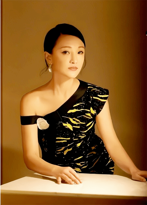 周迅简历个人简介身高(周迅现状如何)