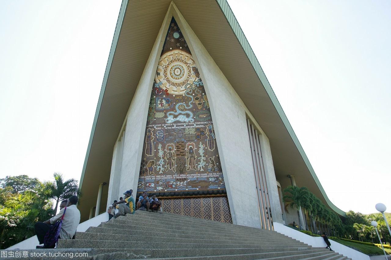 新几内亚岛属于哪个洲(新几内亚岛面积)