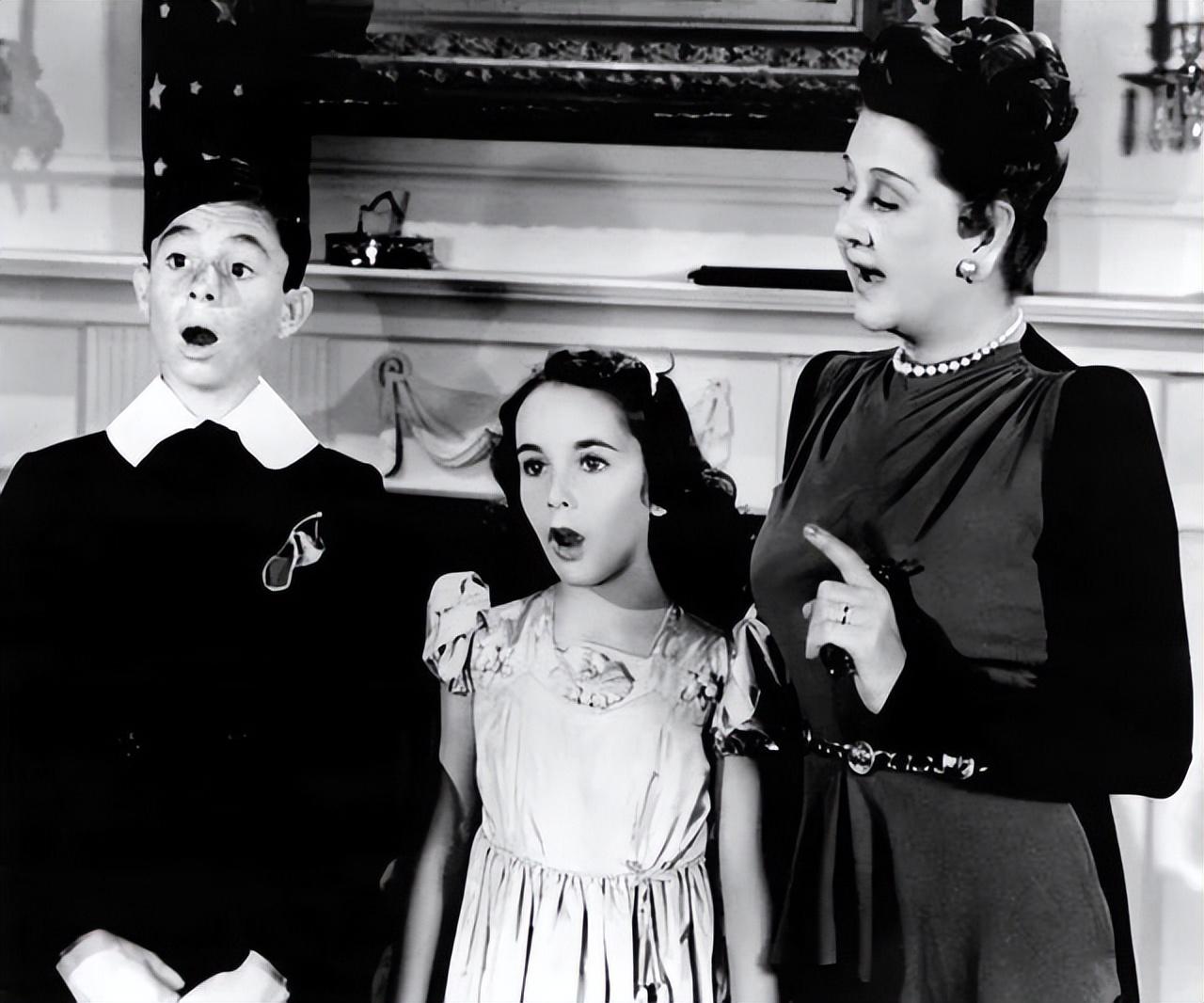 伊丽莎白泰勒的一生简介(伊丽莎白泰勒结了多少次婚)