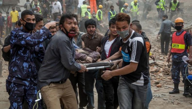 尼泊尔地理位置(尼泊尔是印度的吗)