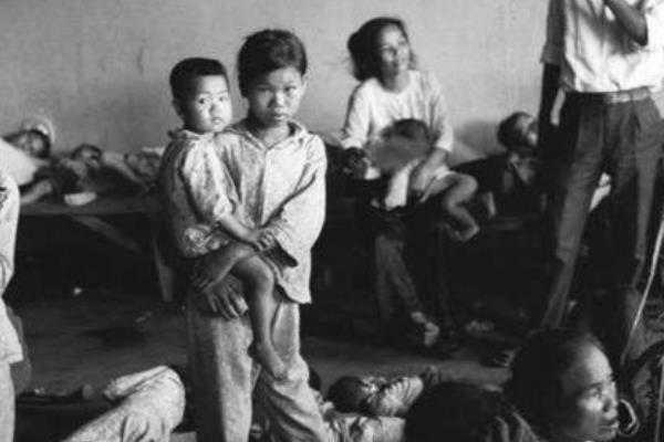 红色高棉大屠杀:左倾政策导致三百万人死亡(骷髅堆成山)