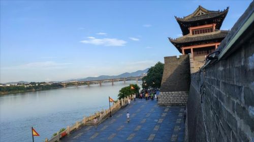 赣是哪个省的简称读音？赣是哪个省的简称拼音-第1张图片-