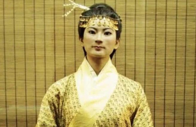 辛追为什么那么吓人：辛追刚刚出土时图片 为什么不行拍辛追浑家