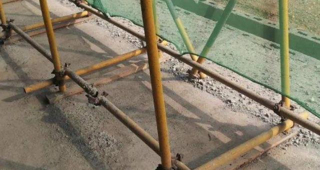 扫地杆和横杆的区别（扫地杆和横杆有哪些区别）