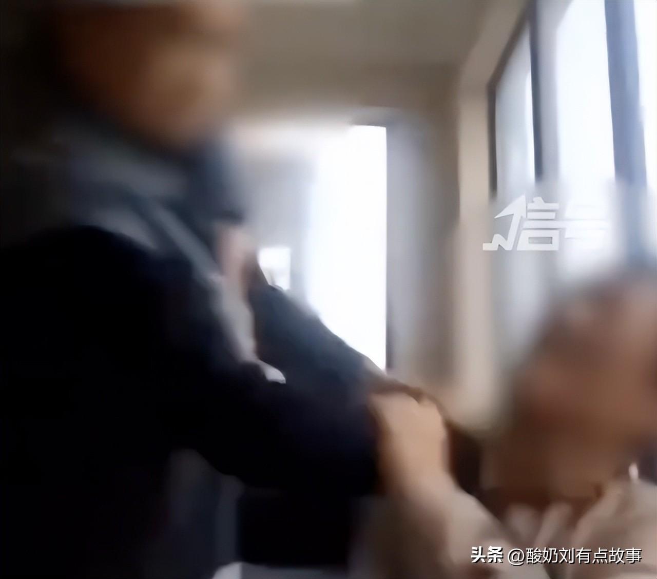 女教师上网课时遭家暴 警方回应:因叫吃饭未果