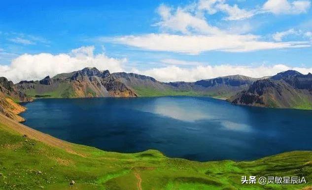 长白山天池的地形特点(长白山天池海拔2189.1米)