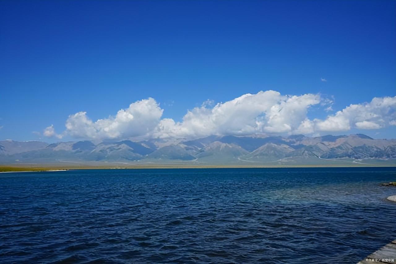 新疆最大的湖:赛里木湖形成原因