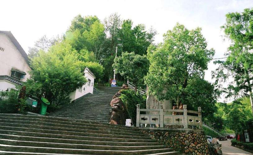 2、清远连州瑶族自治县凤凰山