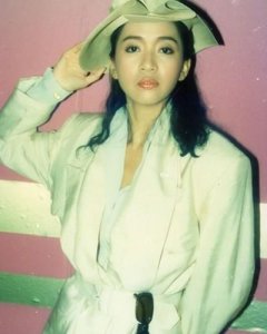 ​似是故人来梅艳芳原版_似是故人来梅艳芳原唱