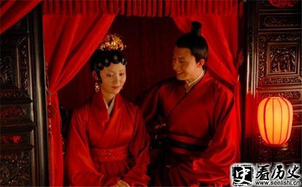 新版《红楼梦》贾琏尤二姐成婚剧照