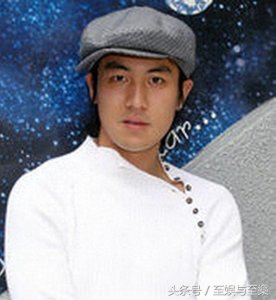 ​他是狄龙的儿子，从小被父亲痛扁关狗笼，如今开始崭露头角