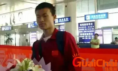​北大韦神32岁没车没房竟然被嘲失败-工资被流传出后网友却沉默