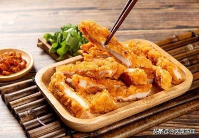 ​教你家庭版奥尔良炸鸡做法，鲜嫩多汁，邻居闻味找来要配方