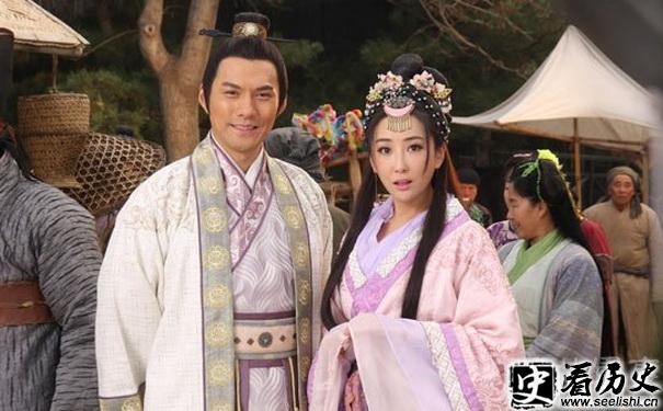 严宽、杜若溪饰演的范蠡、西施剧照