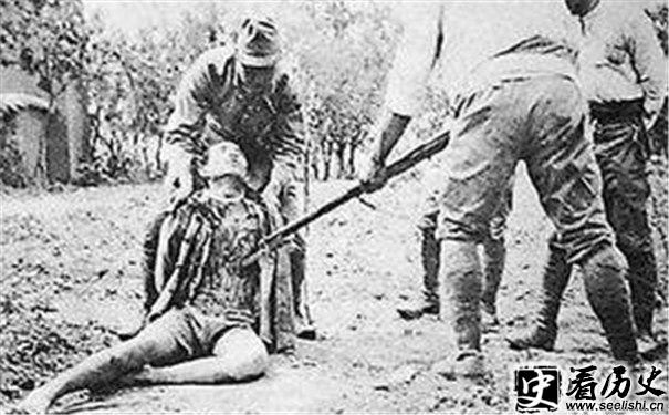 南京大屠杀日军解剖女人图片