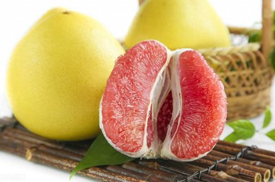 ​壹健康小知识：柚子里面的胶状物是什么？柚子的胶质可以吃吗