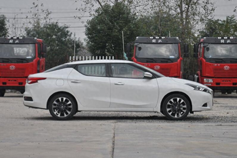 日产蓝鸟行驶6200公里用车感受,对于优缺点,车主有话说