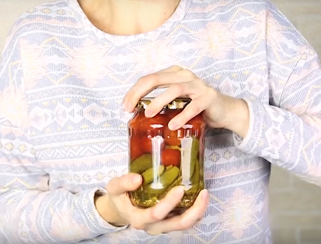 超实用的拧瓶盖小技巧，收藏好总会用到的