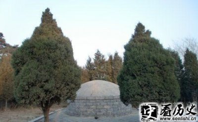 ​舒尔哈齐墓在哪里