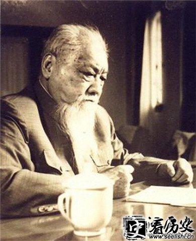 黄炎培老年工作照