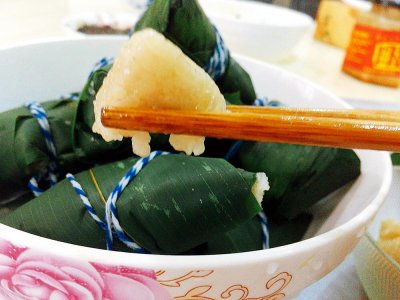 ​粽子煮着吃还是蒸着吃（粽子煮着吃还是蒸着吃效果好）