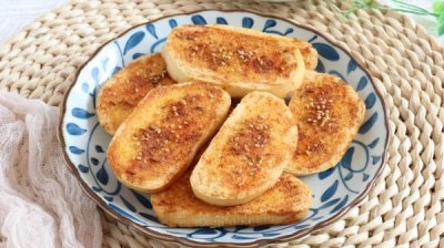 ​烤馒头片的做法烤箱多少度（烤馒头片的烤箱温度）