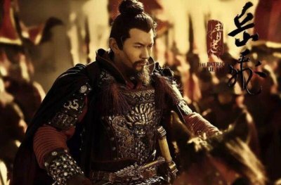 ​秦桧夫妇跪像为什么光着上身 秦桧