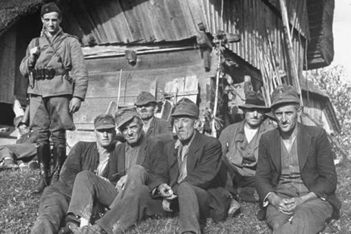 历史上真实的瓦尔特·佩里奇是怎样的?