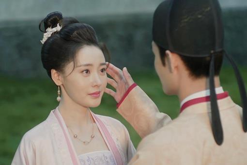 刘娥垂帘听政11年为何不称帝？其实很想但是真的做不到