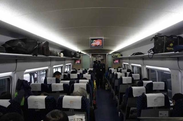 现在坐高铁安全吗？高铁每小时行驶多少千米？-