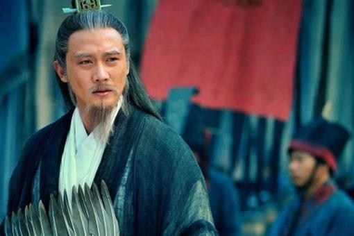 诸葛亮为什么在夷陵之战后先攻打曹魏