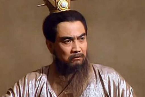 曹操那么精明为何在赤壁之战屡屡中计