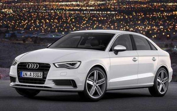 女生奥迪a3红色还是白色-