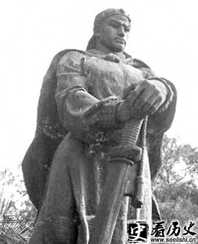 石达开石像