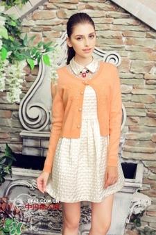 4月份穿什么衣服?四月份穿衣搭配 4月份穿什么衣服?四月份穿衣搭配