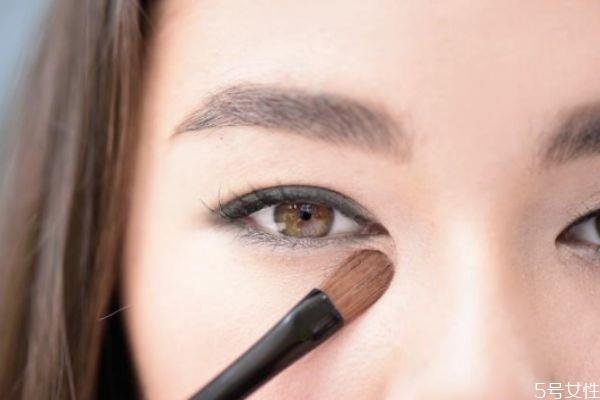 脸上有痘痘怎么化妆 痘痘脸化妆教程 脸上有痘痘怎么化妆 痘痘脸化妆教程