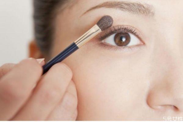 脸上有痘痘怎么化妆 痘痘脸化妆教程 脸上有痘痘怎么化妆 痘痘脸化妆教程