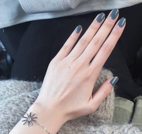 豹纹美甲怎么画好看?不到一分钱画出性感美甲 豹纹美甲怎么画好看?不到一分钱画出性感美甲